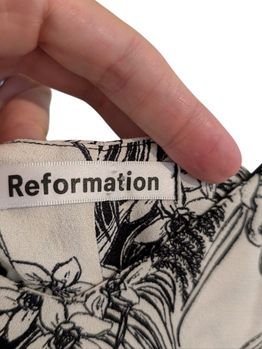 Reformation Boston Slip Dress in Amazon Print - Picture 3 of 12